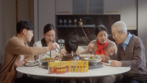 合理运用大远景镜头，以创造出更加生动的作品